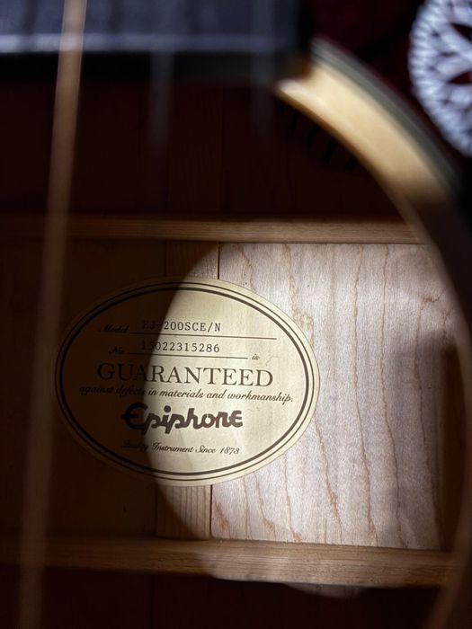 Epiphone EJ-200SCE акустична китара