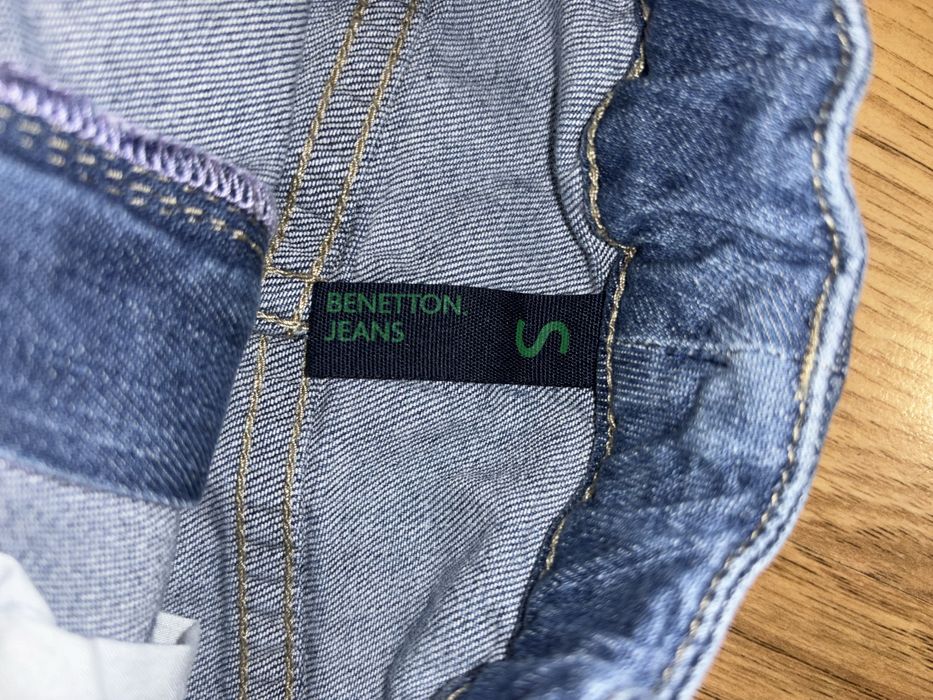 Дънкова пола Benetton 6-7 години+ 2 подарък