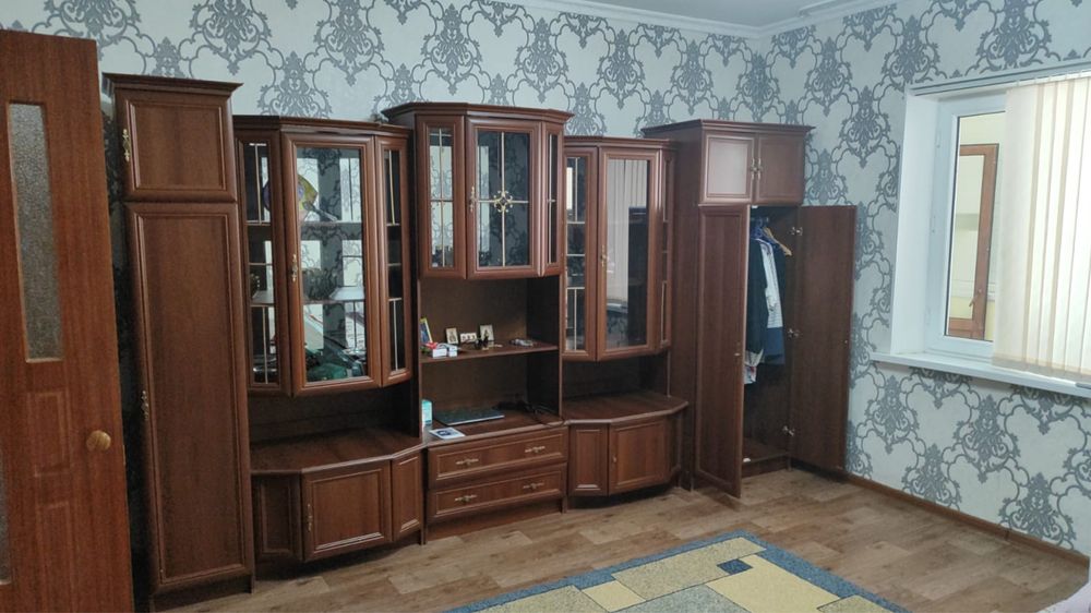 Стенку для гостиной