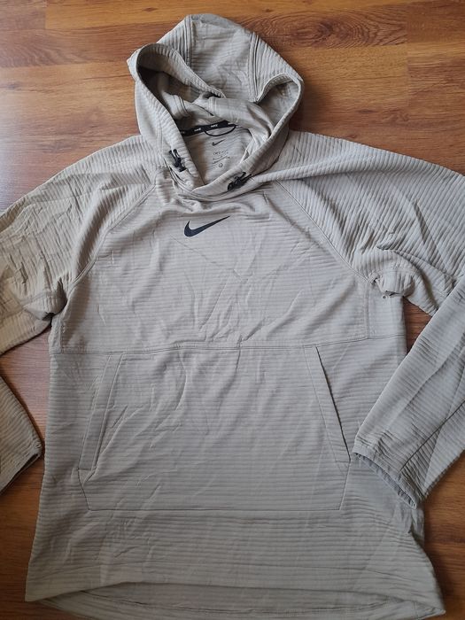Nike dri fit Худи M размер.