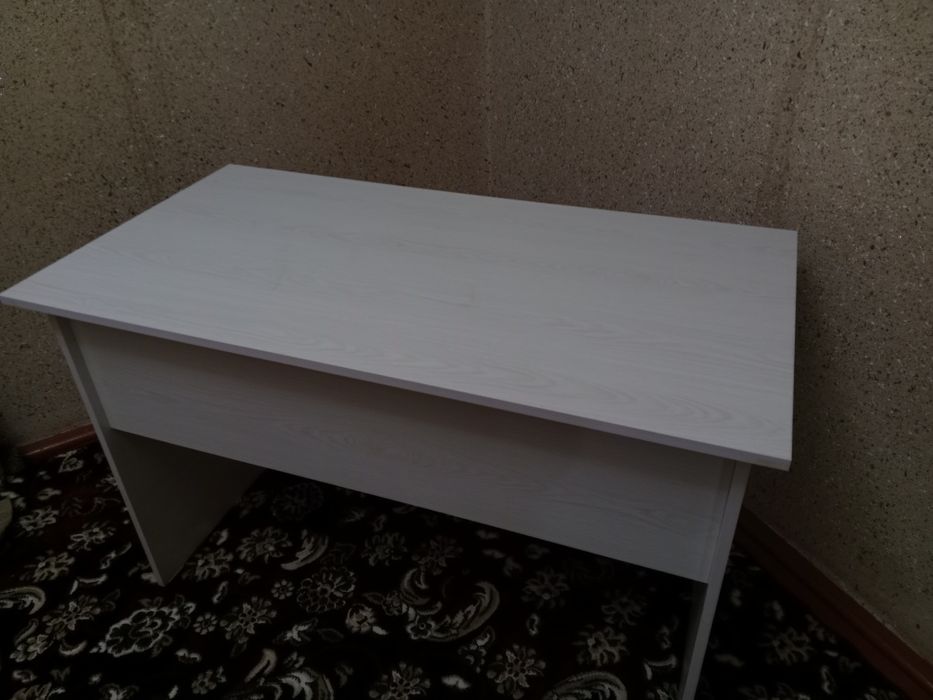 O‘quv markaz uchun stol