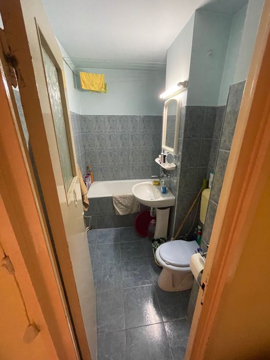 Vând apartament cu 3 camere