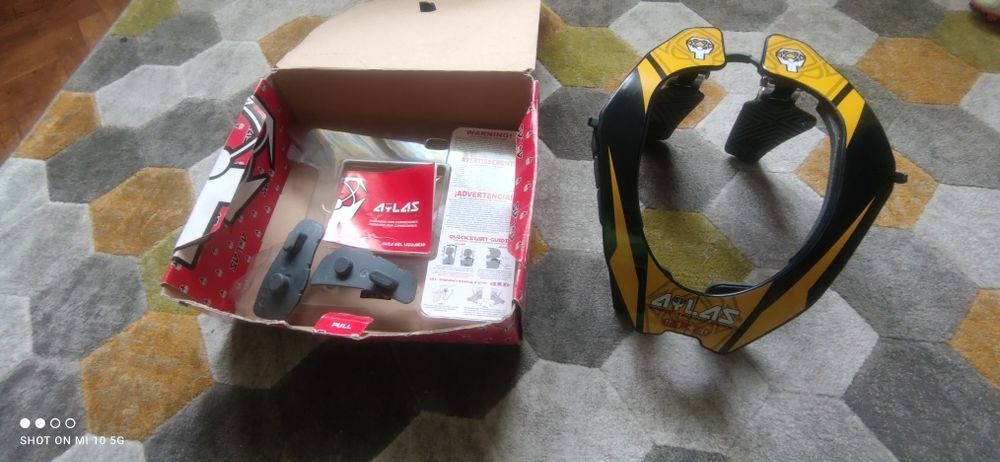 Мотокрос яка Atlas Neckbrace