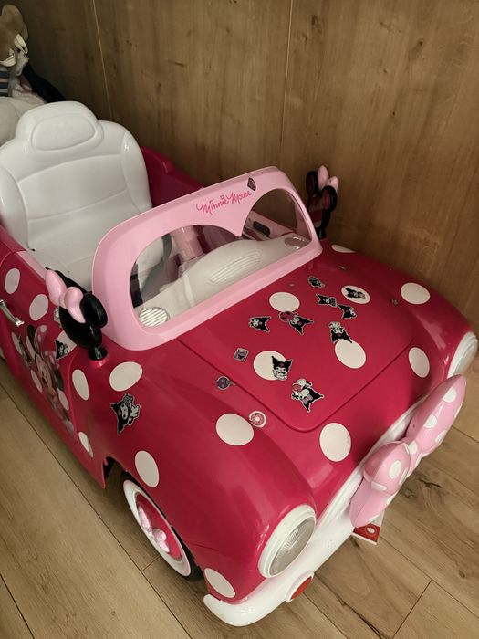 Masinuta electrica fetita Minnie mouse roz ca noua
