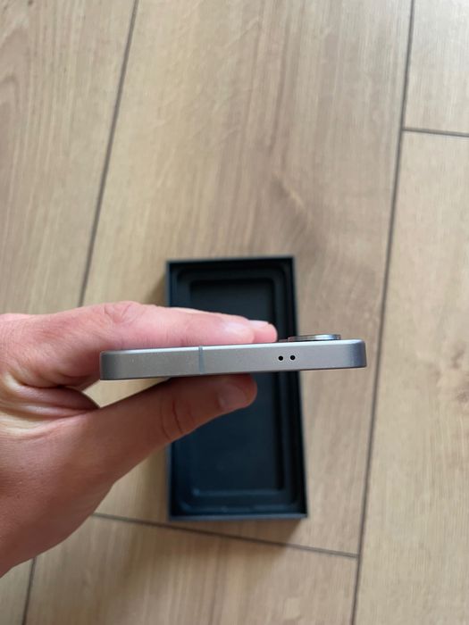 Vând Samsung S25 128Gb impecabil