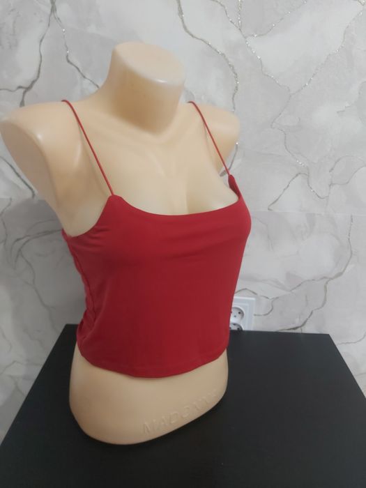 Топы футболи женские