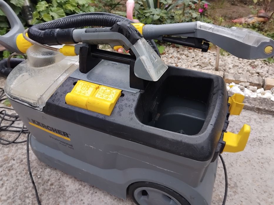 Перяща Прахосмукачка Karcher Puzzi 10/2 Profesional  Пере и Суши на място