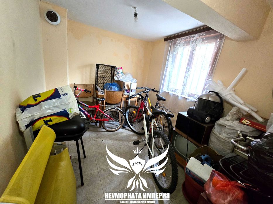 Продава се Къща в Асеновград - 390 кв.м за 1154 €/кв.м - Снимка #22