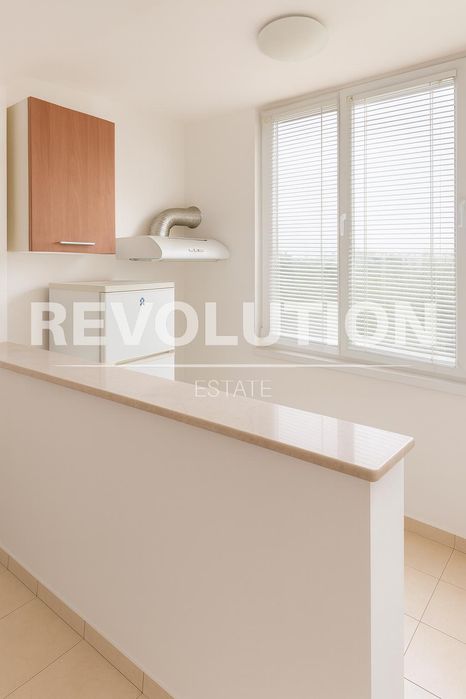 Дава се под наем Двустаен апартамент в София, Дружба 1 - 46 кв.м за 419 € - Снимка #4