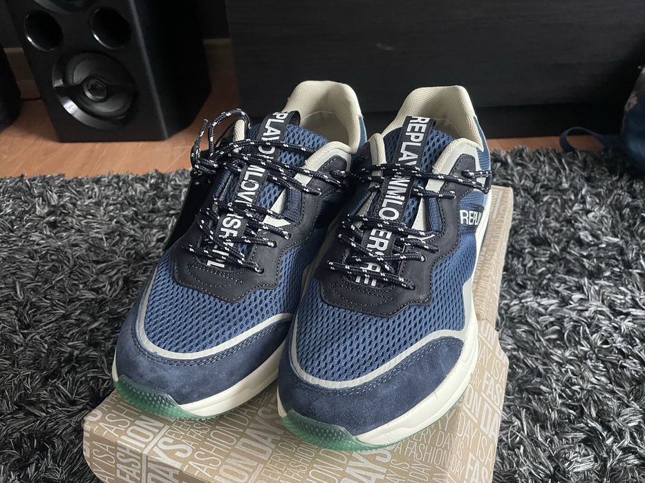 Adidasi eleganti , de buna calitate - Replay - marimea 43