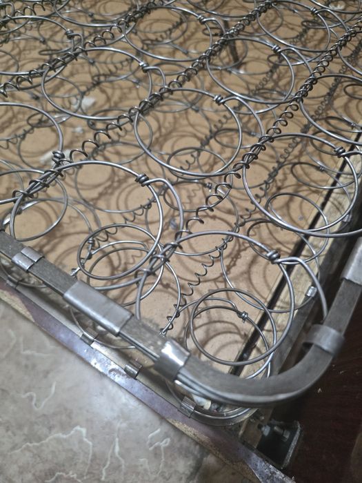 Отдам пружинный блок (каркас) для матраса