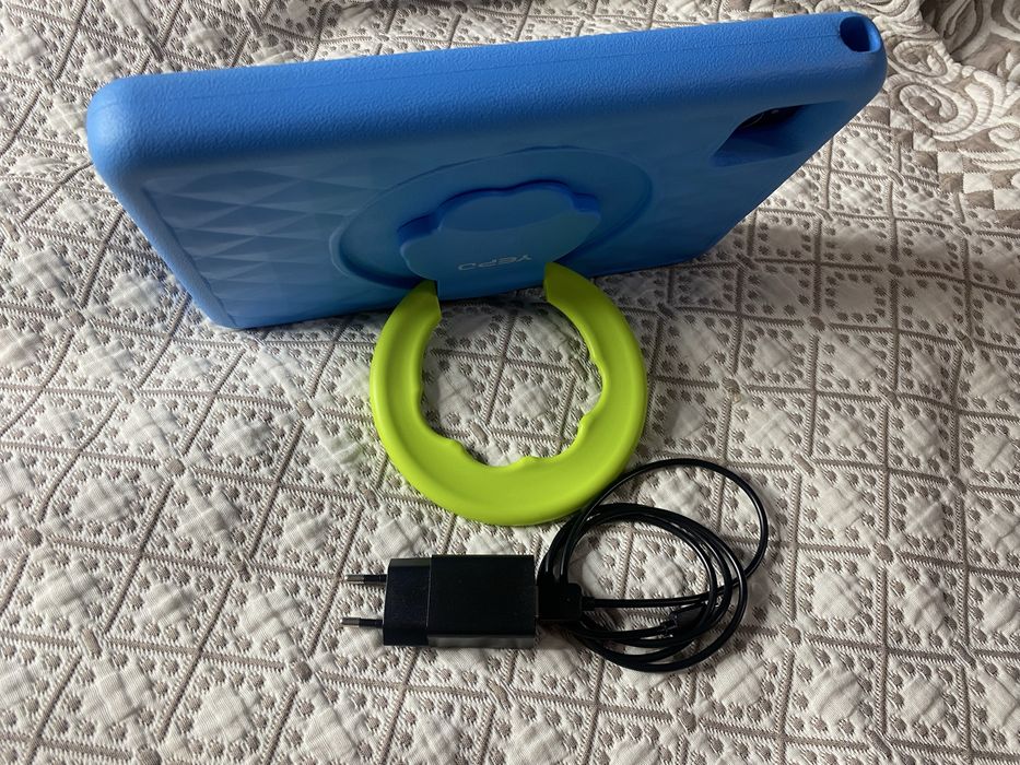 Продам Планшет Yepo.