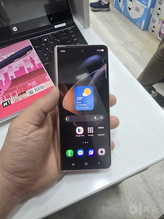 Samsung z fold 4