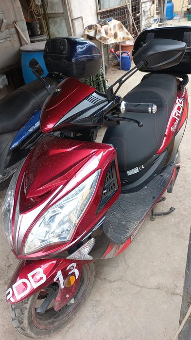 Scuter electric vand