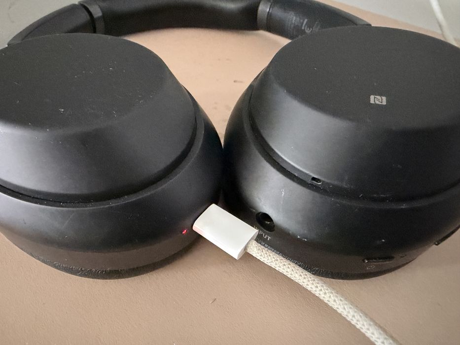 Casti Over the Ear Sony WH-1000XM3 Bluetooth