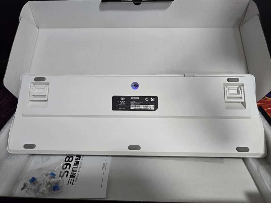 Tastaturi mecanice AULA S98 – RGB, gasket mount, hot-swap, layout 98%