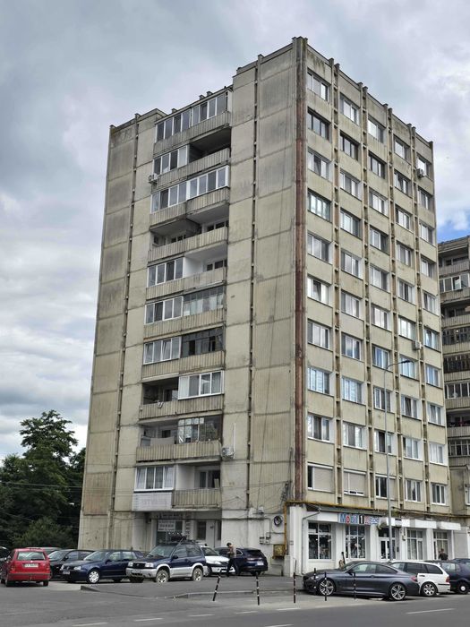 Spațiu comercial de vânzare în Sfântu Gheorghe – locație vizibilă, trafic intens și potențial investițional ridicat