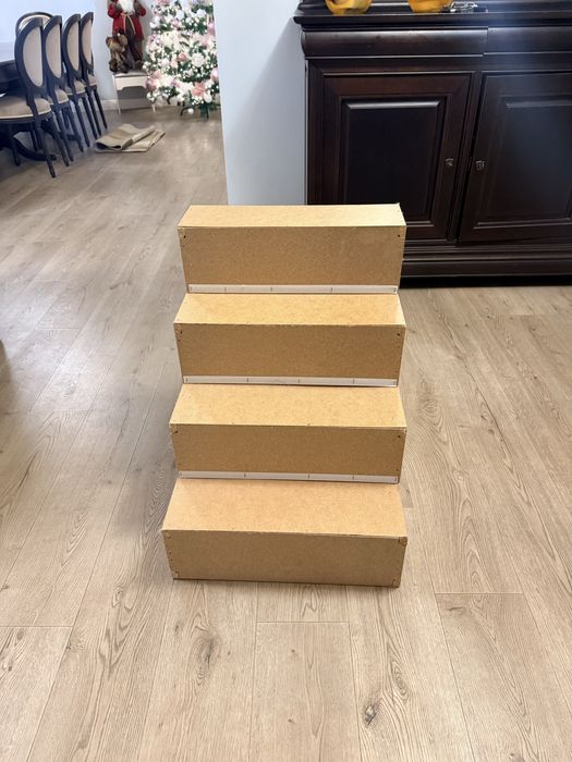 Scara animale de companie 4 trepte din pal si plus / caini si pisici