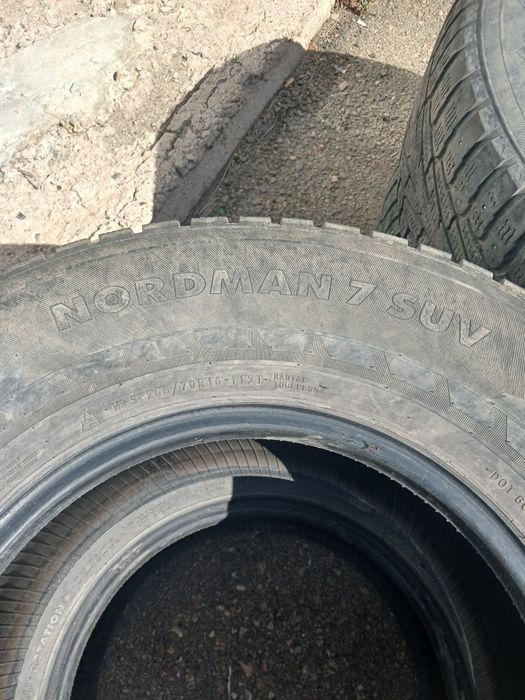 Автошины в количестве 4 шт.