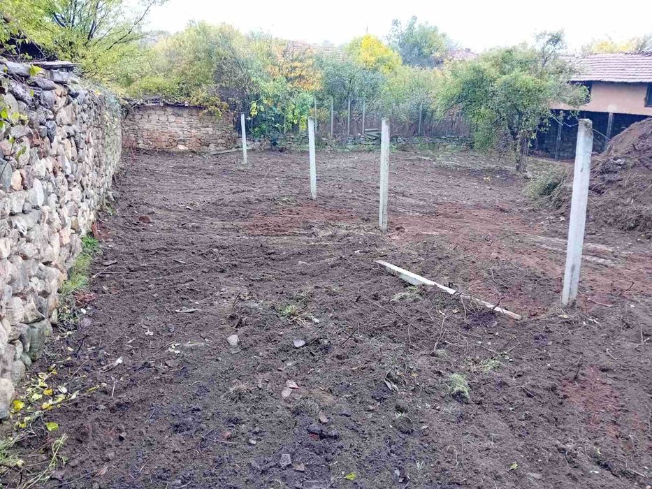 Продава се Парцел в с. Крумово, Област Кюстендил - 634 кв.м за 37 €/кв.м - Снимка #2