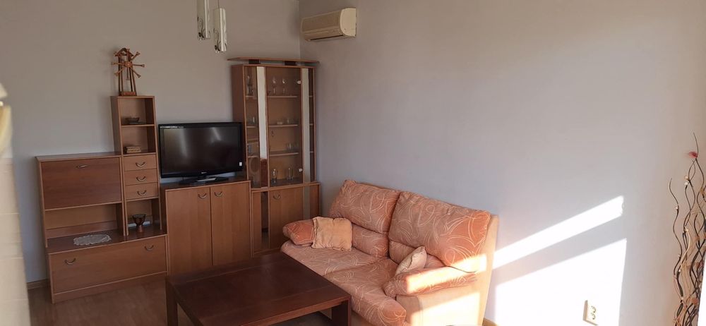 Дава се под наем Етаж от къща в Стара Загора, Аязмото - 65 кв.м за 306 € - Снимка #1