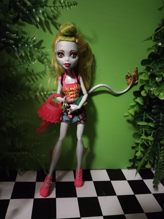 Кукла Монстер хай лагунафаер