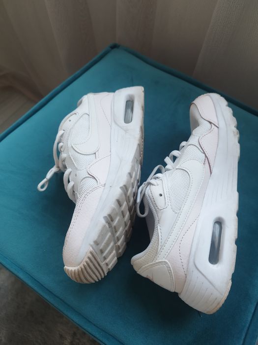 Оригинални дамски маратонки Nike