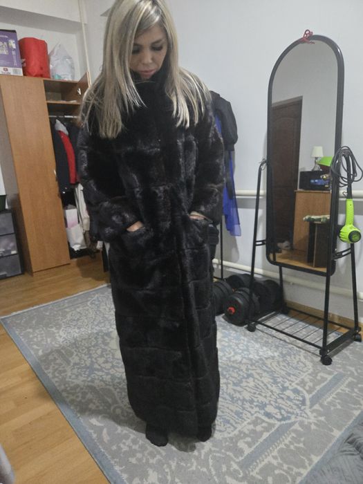 Продаю норковую шубу