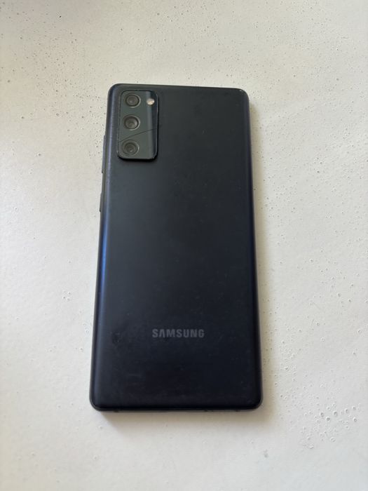 Продам Samsung S20 FE
