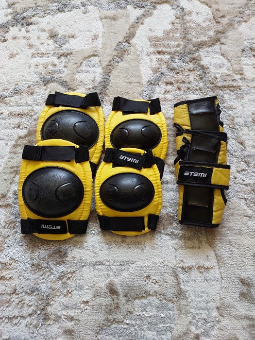 Продам роликовые коньки