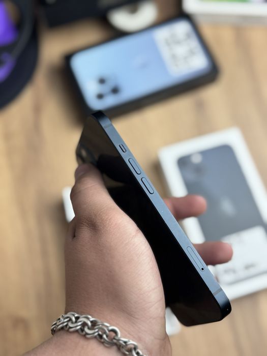 Айфон,IPhone 13 128gb 76% с коробкой