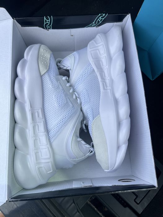 Adidasi versace.