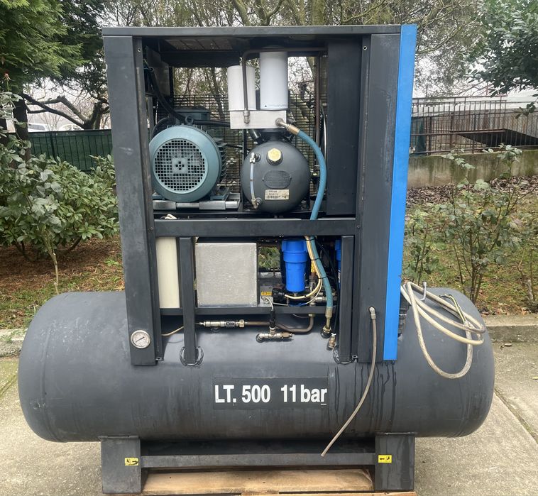 Винтов компресор Abac Genesis 11kw с вграден сушител и бутилка 500lt