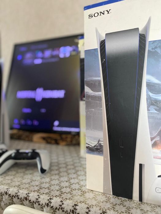 Продам Sony Play Station 5