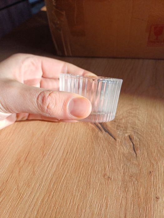 Свещници от стъкло за чаени свещи