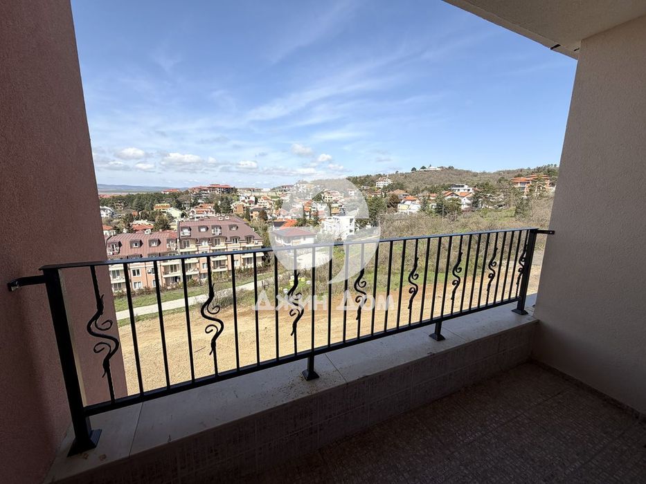Продава се Двустаен апартамент в к.к. Слънчев бряг - 65 кв.м за 1752 €/кв.м - Снимка #10