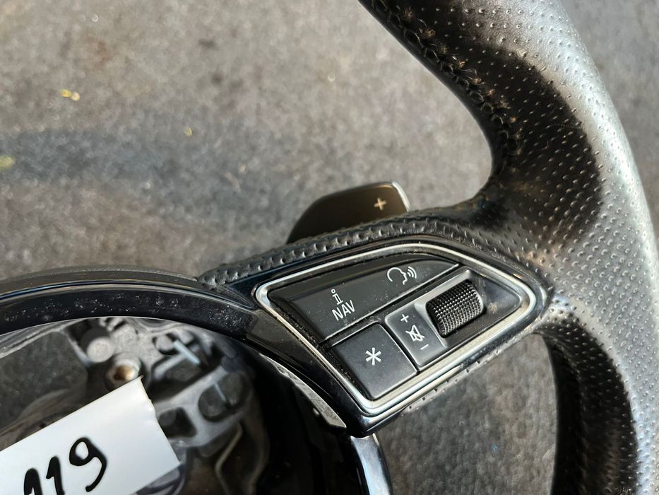 Оригинален Волан Ауди AUDI A6 A7 4G S Line 8X0419091M ном 119