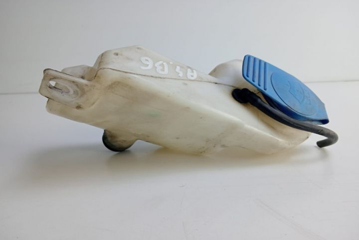 Vas lichid parbriz   8E0955453 Audi A4 B6