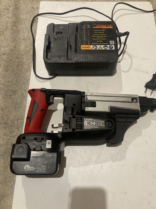 Masina de insurubat Max PJCD 5551 14,4V