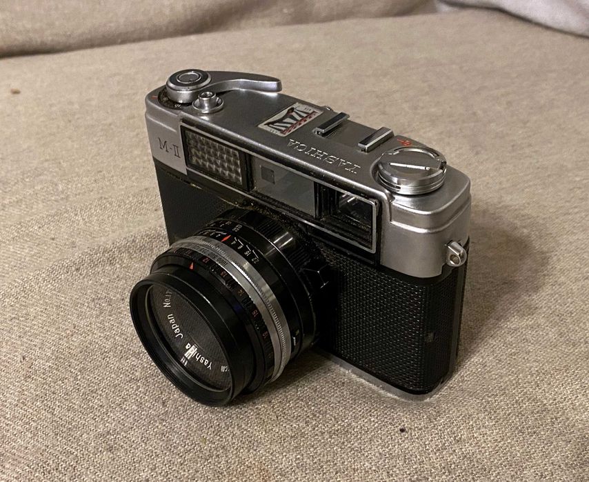 Aparat foto film Yashica M-II - model de colectie - netestat anii 60
