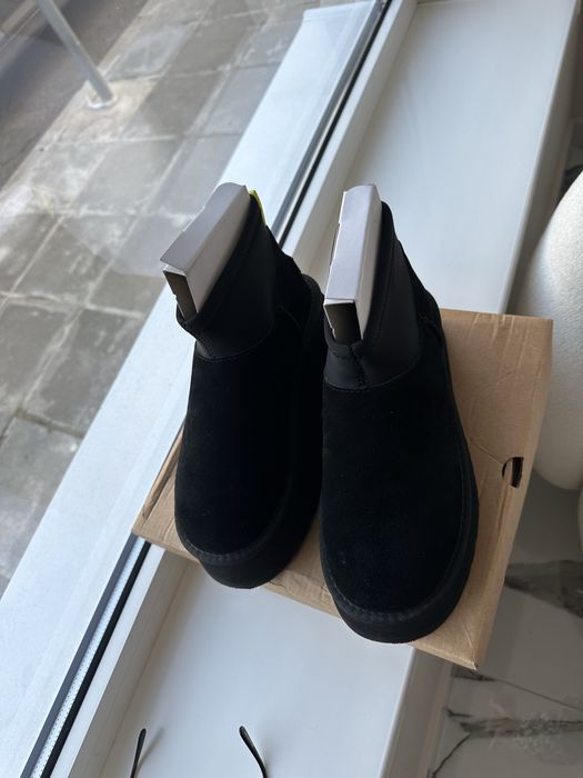Ботушки UGG, нови