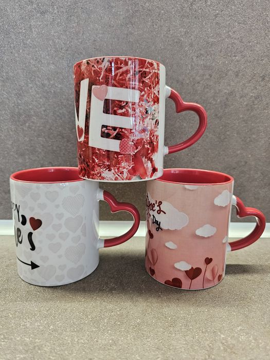 Чаши за Сублимация-Цветна вътрешност и дръжка СЪРЦЕ