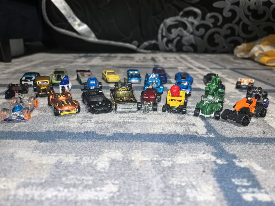 продам Hot wheels