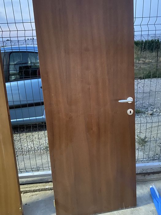 Vanzare usi de interior