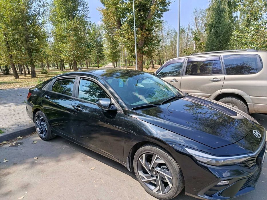 продам свежую хендай- элантру