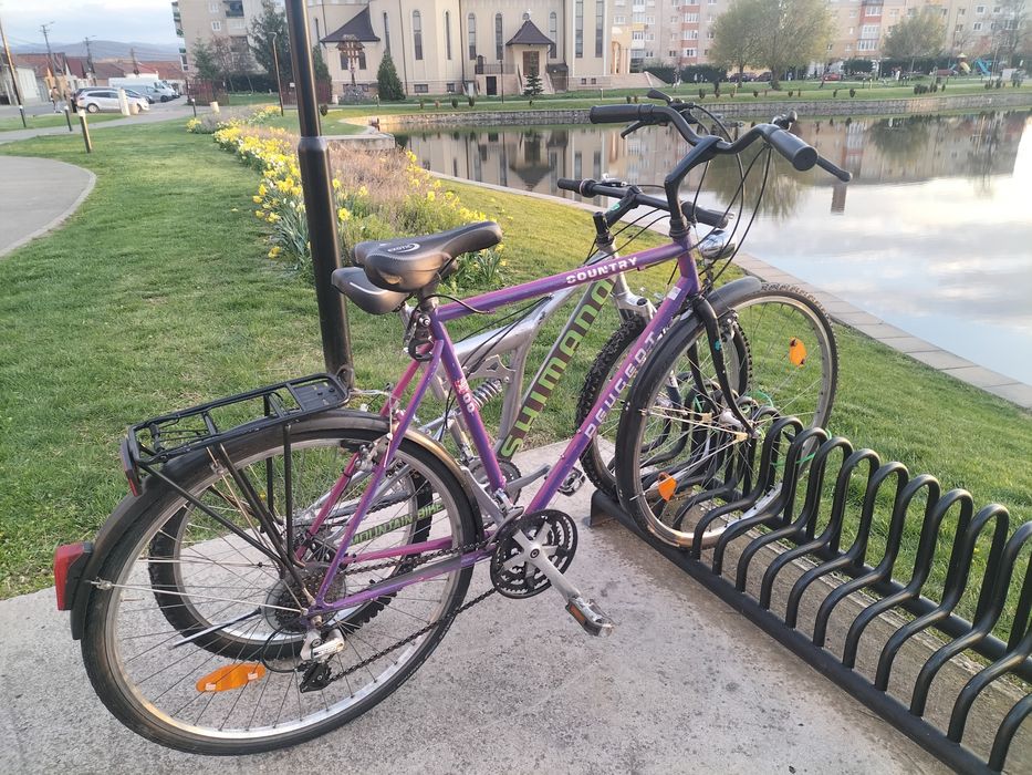 Două biciclete în stare foarte bună piese și  cauciucuri nou nouțe !