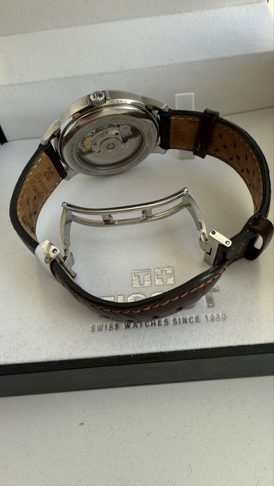 Часы наручные Tissot