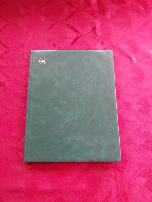 Clasoare cu timbre vechi Românești și Străine de colecție.