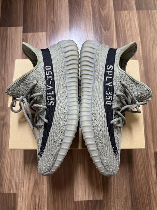Yeezy 350 v2 Granit 46 2/3