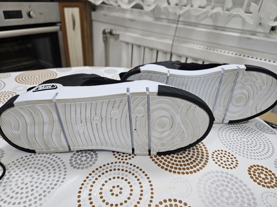 Спортни обувки на GiAnni Shoes